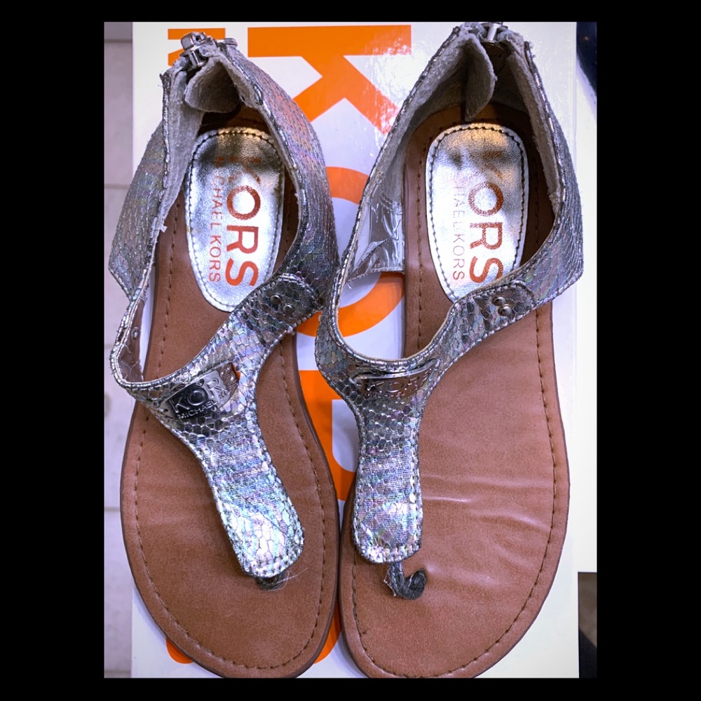 Michael Kors Sandals Girls 1